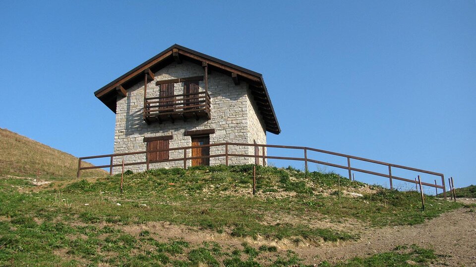 Monte Testas, un balcone sulle Alpi